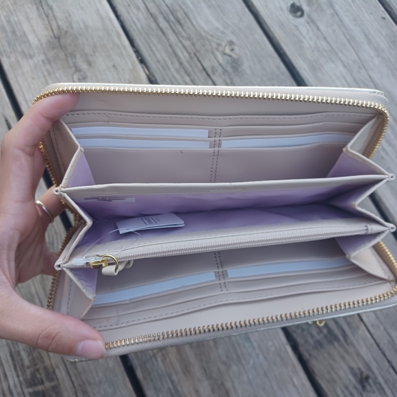 Coach Wallet NWT - Picture 5 of 8